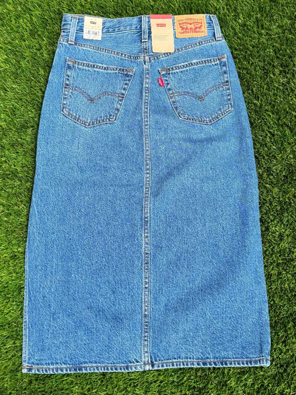 LEVI'S Side Slit Denim Midi Skirt Medium Wash Size 25
